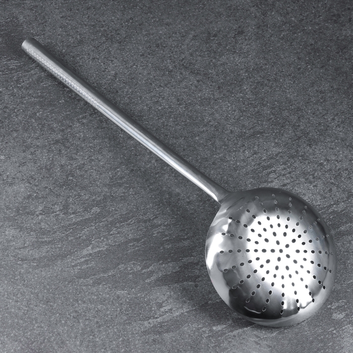 Шумовка для казана узбекская 58см, диаметр 17см, мет ручка Шумовка для казана узбекская 58см, диаметр 17см, мет ручка