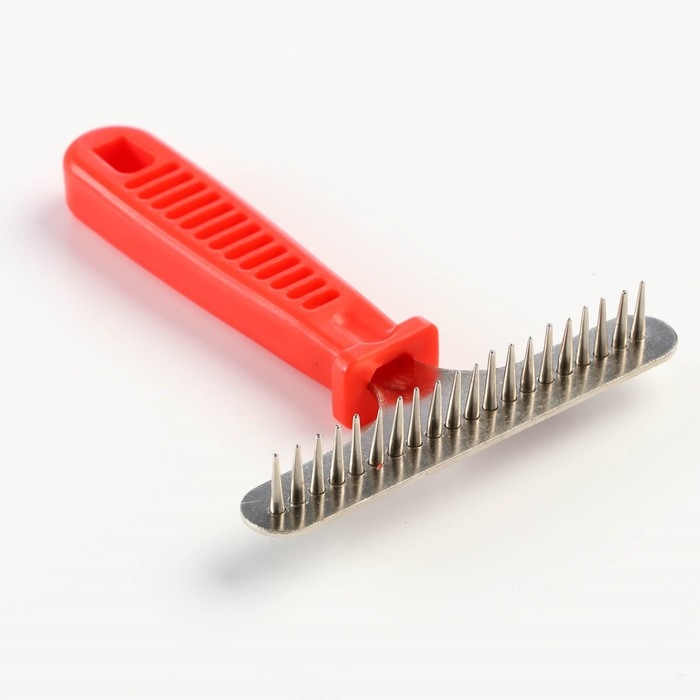 Расчёска-грабли с конусообразными зубьями, 11 х 15,5 см , красная Расчёска-грабли с конусообразными зубьями, 11 х 15,5 см , красная