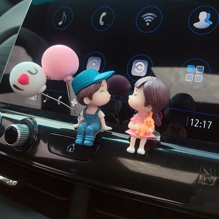 Игрушка на панель авто, влюбленная парочка, к5 Игрушка на панель авто, влюбленная парочка, к5