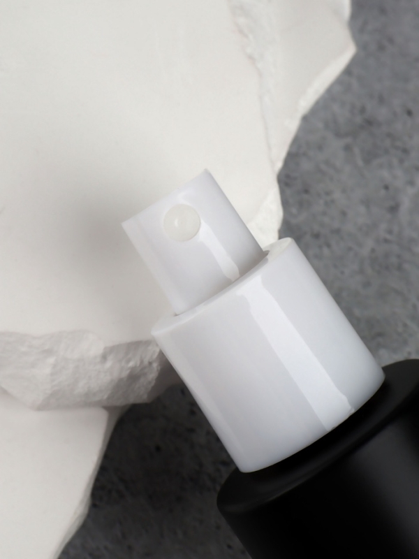 Флакон стеклянный для парфюма, с распылителем, 30 мл, чёрный/бежевый Флакон стеклянный для парфюма, с распылителем, 30 мл, чёрный/бежевый