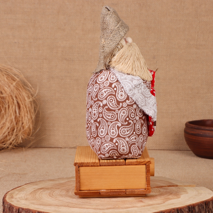 Домовой Домовой "Афанасий с мешком", на сундуке, 28х15х12 см