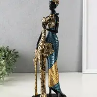 Сувенир полистоун "Африканка в платье с жирафом" бензиновый синий 13х9,5х40 см Сувенир полистоун "Африканка в платье с жирафом" бензиновый синий 13х9,5х40 см