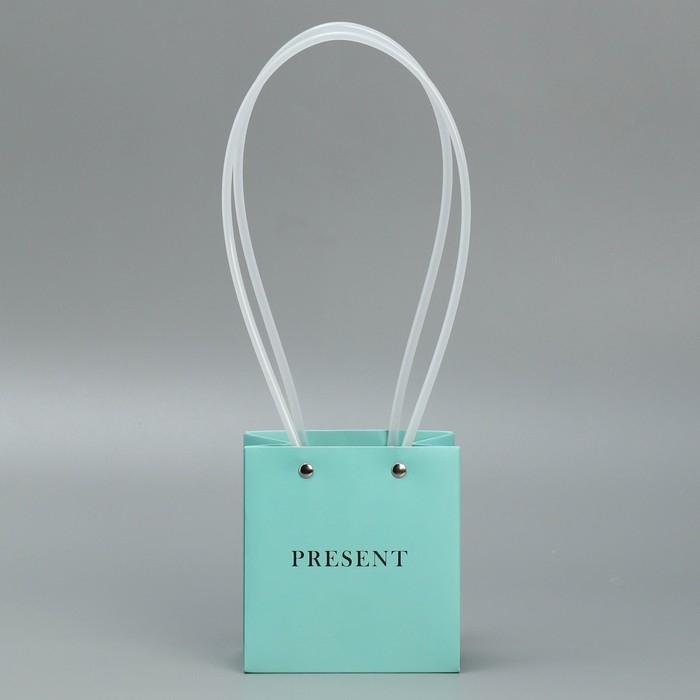 Пакет для цветов Gift, 11.5 х 12 х 8 см Пакет для цветов Gift, 11.5 х 12 х 8 см