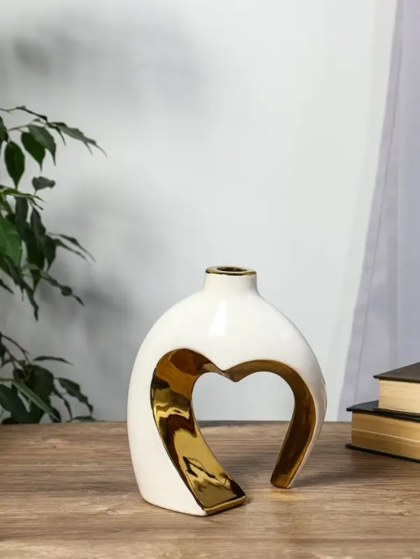 Ваза керамика настольная Ваза керамика настольная "Лари" (набор 2 шт) h=26х23, d=4 см, белый