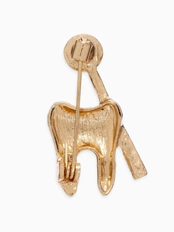 Брошь &laquo;Зуб с зеркалом&raquo;, белая в золоте