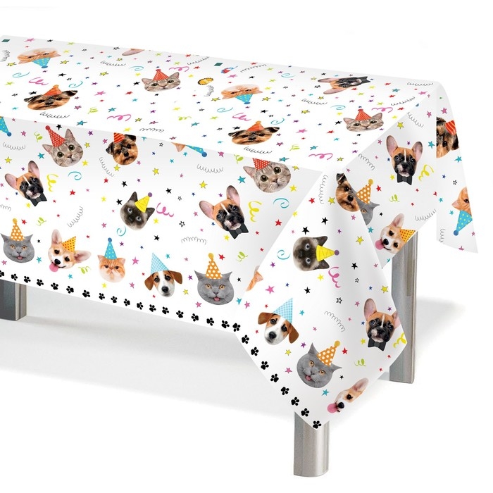 Скатерть одноразовая «Котики и Собачки», 120х180 см, 1 шт. Скатерть одноразовая «Котики и Собачки», 120х180 см, 1 шт.