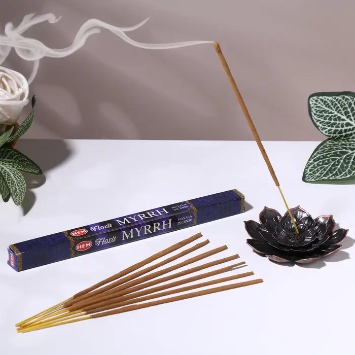Благовония HEM "Flora Masala Myrrh. Мирра", 8 палочек в упаковке, четырёхгранник