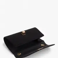 Сумка-клатч женская вечерняя на клапане, на длинной цепочке, однотонная, чёрная