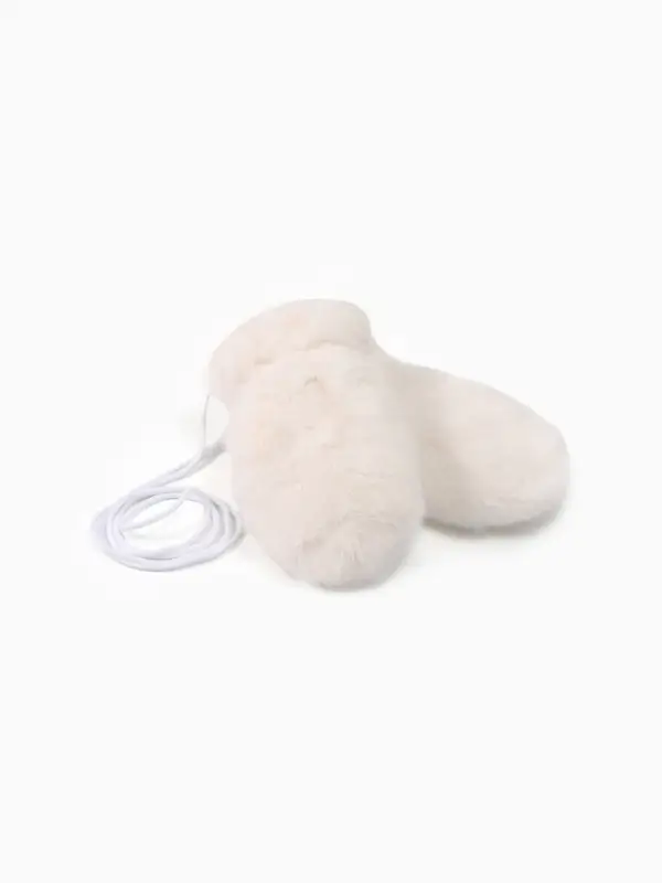 Варежки подросковые MINAKU, пушистые, 20 см цв.белый