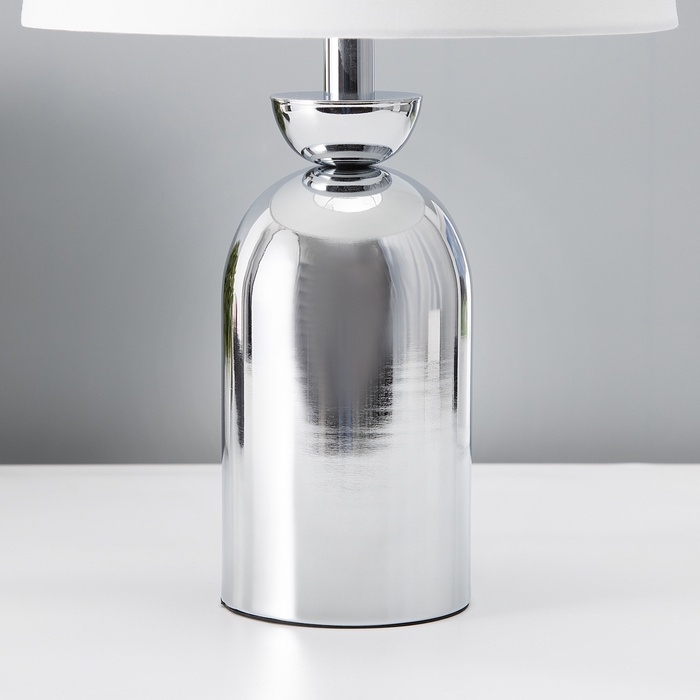 Настольная лампа с абажуром RISALUX «Джоел», Е27, 40 Вт, хром, 25×25×42.5 см Настольная лампа с абажуром RISALUX «Джоел», Е27, 40 Вт, хром, 25×25×42.5 см