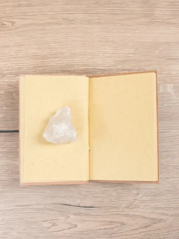 Блокнотик плетеный,48 листов, 14х18х2 см, цв. бежево-красный Блокнотик плетеный,48 листов, 14х18х2 см, цв. бежево-красный