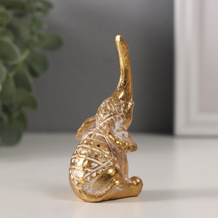 Сувенир полистоун Сувенир полистоун "Слонёнок. Индейские узоры" золото 3,3х3,5х7,5 см