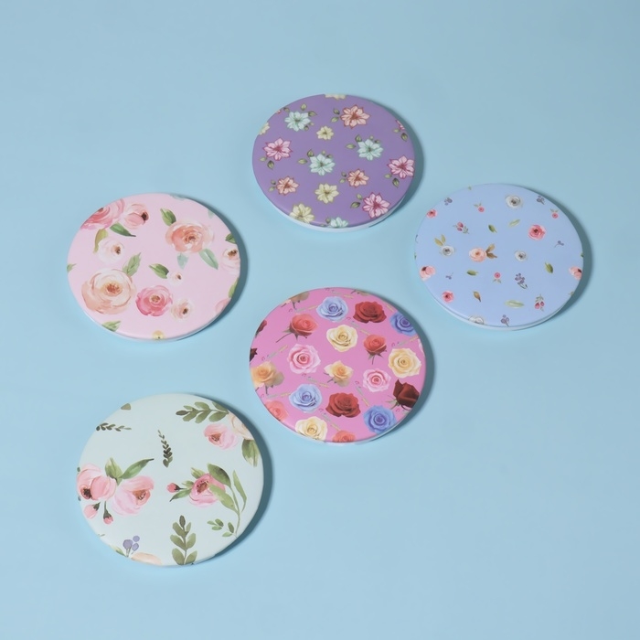 Зеркало складное «Цветы», d = 7,5 см, с увеличением, рисунок МИКС Зеркало складное «Цветы», d = 7,5 см, с увеличением, рисунок МИКС