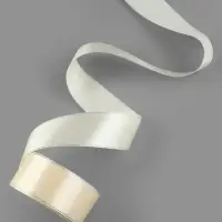 Лента атласная, с серебряным люрексом, 40 мм, 23&plusmn;1 м, светло-бежевая №08