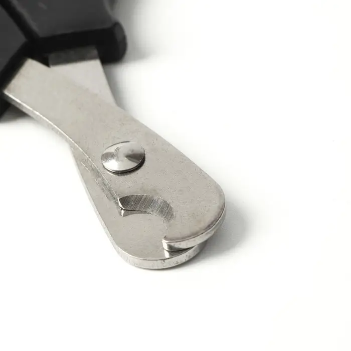 Ножницы-когтерезы средние с упором для пальца, чёрные с красным Ножницы-когтерезы средние с упором для пальца, чёрные с красным