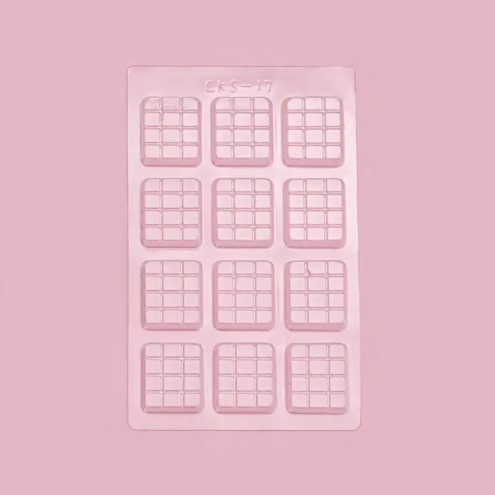 Форма для шоколада и конфет «Мини плитка», пластик, 22×13×1 см, 12 ячеек (3,5×4 см), прозрачная Форма для шоколада и конфет «Мини плитка», пластик, 22×13×1 см, 12 ячеек (3,5×4 см), прозрачная