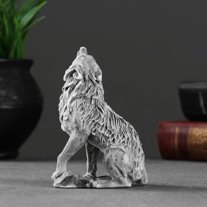 Фигурка &laquo;Волк воет малый&raquo;, 10 см