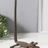 Сувенир чугун держатель для бумажных полотенец "Крокодил" 20х12х28,2 см