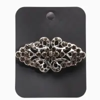 Зажим для кардигана "Ажур", бутоны, цвет светло-серый в черненом серебре Зажим для кардигана "Ажур", бутоны, цвет светло-серый в черненом серебре