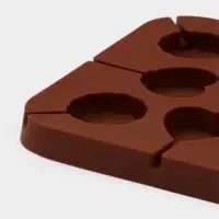 Форма для леденцов Доляна &laquo;Свидание&raquo;, силикон, 14.5&times;14.5&times;1.5 см, 8 ячеек (3.5&times;3.5 см), с палочками, коричневая