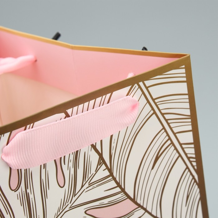 Пакет подарочный под бутылку, упаковка, «Подарочек», 13 х 32 х 11.3 см Пакет подарочный под бутылку, упаковка, «Подарочек», 13 х 32 х 11.3 см