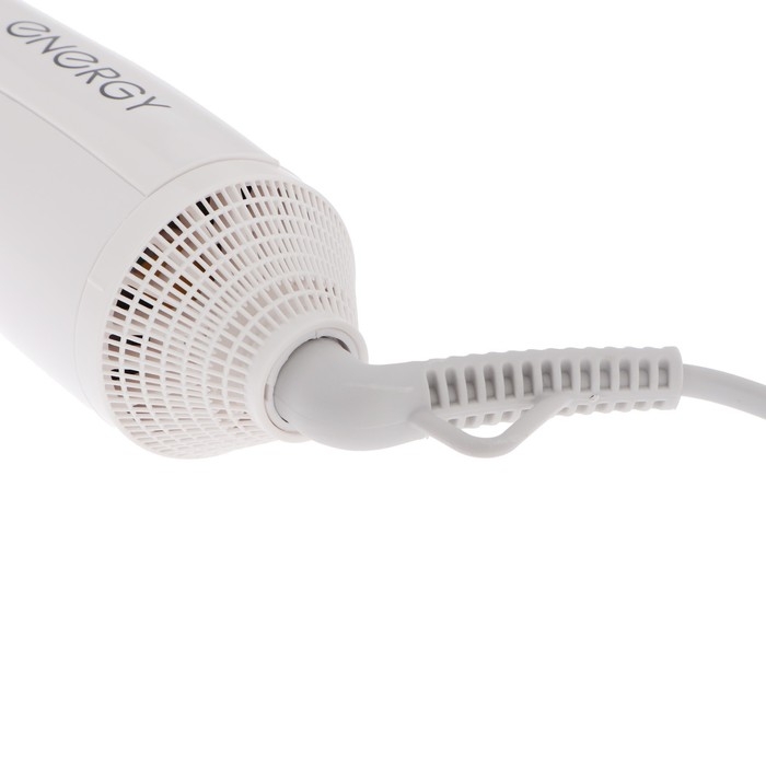 Фен-щетка ENERGY EN-824, 550 Вт, 3 режима, 2 насадки, белая Фен-щетка ENERGY EN-824, 550 Вт, 3 режима, 2 насадки, белая