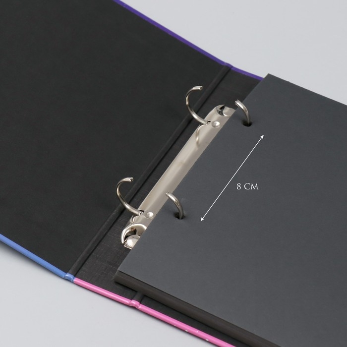 Фотоальбом 25 листов (наклейки+кольца)  Фотоальбом 25 листов (наклейки+кольца) "Покорение новых миров" тиснение серебро 19х27х3 см