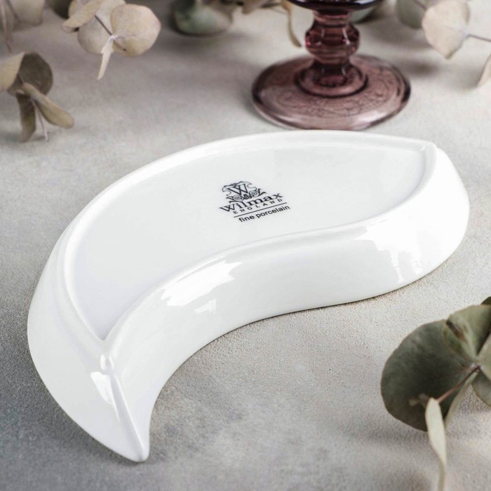 Блюдо фарфоровое Wilmax , 23×12 см, цвет белый Блюдо фарфоровое Wilmax , 23×12 см, цвет белый