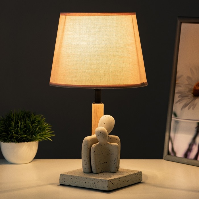 Настольная лампа Настольная лампа "Нежность" Е14 40Вт бежевый 20х20х31см RISALUX