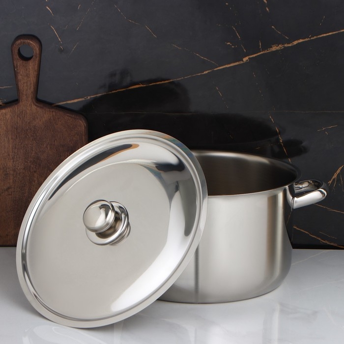 Кастрюля цельнотянутая «Профи», 9 л, d=28 см, металлическая крышка Кастрюля цельнотянутая «Профи», 9 л, d=28 см, металлическая крышка