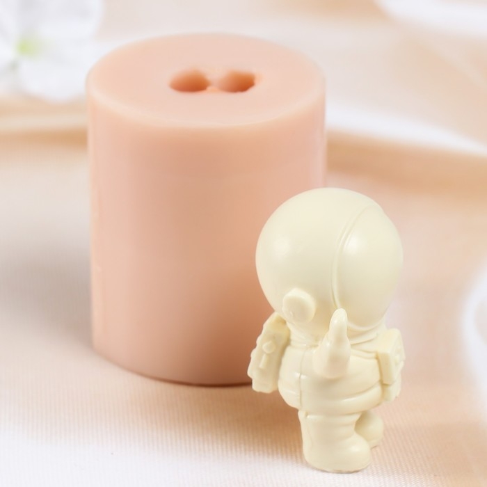 Молд силикон Молд силикон "Космонавт стоит" 6,5х4х3 см