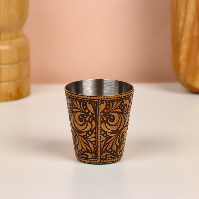 Набор стопок «Медведь», 4 шт, в футляре, 4,5×4,5×9 см, береста Набор стопок «Медведь», 4 шт, в футляре, 4,5×4,5×9 см, береста