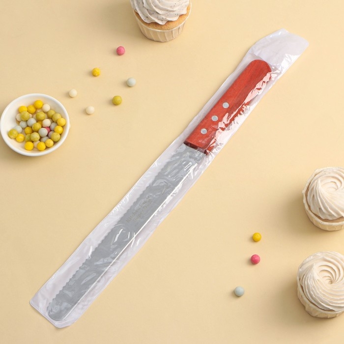 Нож для бисквита двусторонний KONFINETTA, с крупными зубцами и ровным краем, лезвие 25 см, толщина лезвия 0,9 мм Нож для бисквита двусторонний KONFINETTA, с крупными зубцами и ровным краем, лезвие 25 см, толщина лезвия 0,9 мм