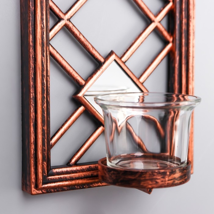 Подсвечник пластик, стекло на 1 свечу Подсвечник пластик, стекло на 1 свечу "Зеркальные ромбы" н-р 2 шт d-4 см золото 8х12х30,5 см 90688