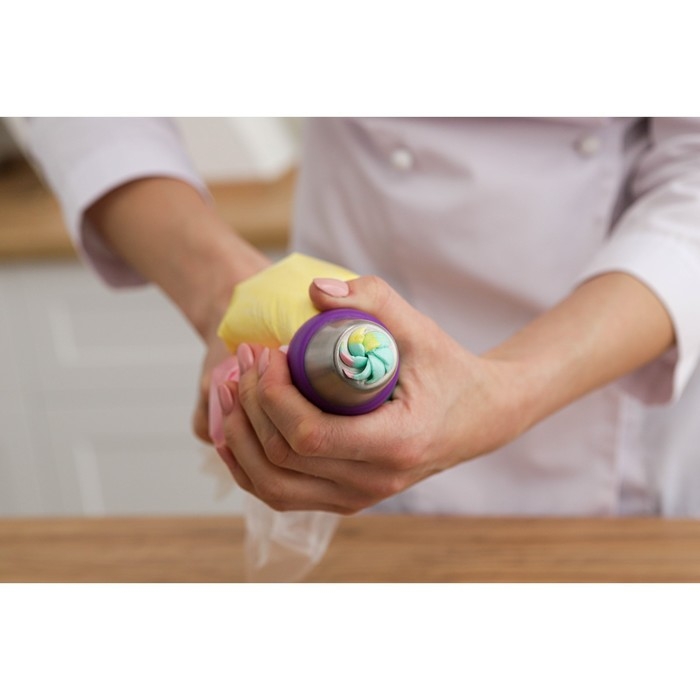 Набор кондитерский 12 предметов: 8 насадок d=3,7 см, адаптер d=4 см, 3 мешка 22×32 см, насадки МИКС Набор кондитерский 12 предметов: 8 насадок d=3,7 см, адаптер d=4 см, 3 мешка 22×32 см, насадки МИКС