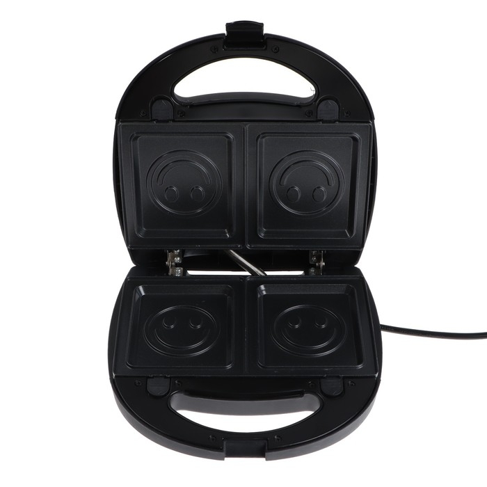 Вафельница электрическая Вафельница электрическая "Чудесница" ЭВ-4, 700 Вт, пончики, сэндвичи, чёрно-серебристая