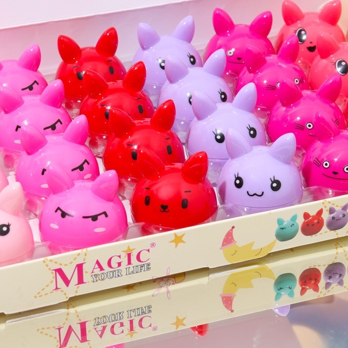 Бальзам для губ «Мяу эмоции», микс цветов и ароматов Бальзам для губ «Мяу эмоции», микс цветов и ароматов