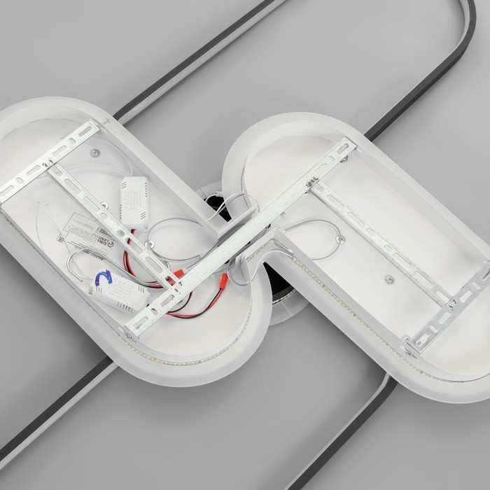 Светильник Светильник "Лайн" LED 90Вт 4000К черно-белый 110х67х6 см BayerLux