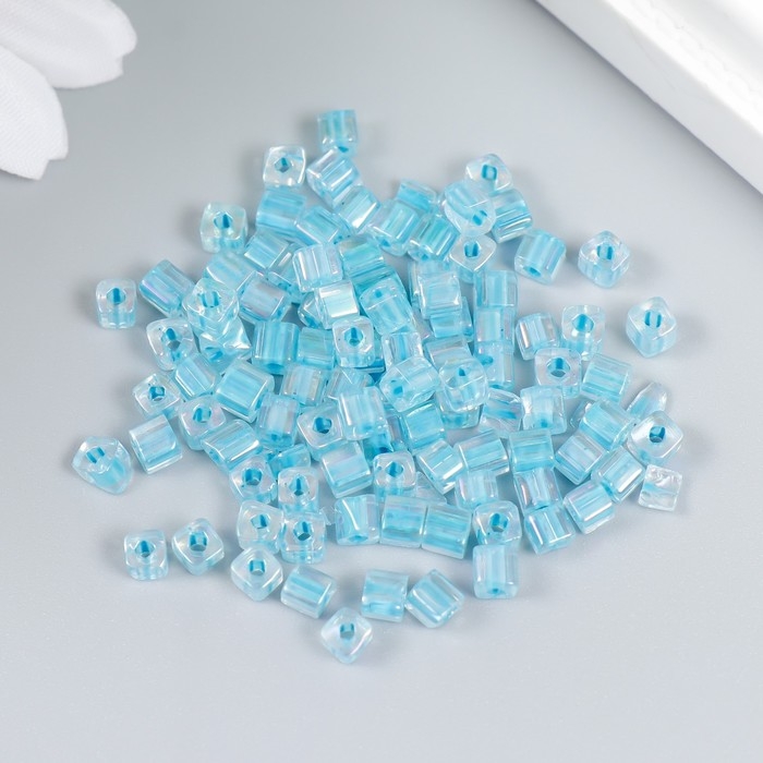 Бисер стекло 6/0  Бисер стекло 6/0 "Кубик. Полупрозрачный. Голубой" 10 гр
