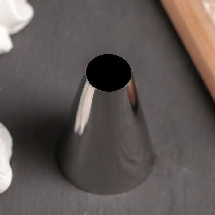 Насадка кондитерская KONFINETTA «Круг», d=3,5 см, выход d=1,5 см, нержавеющая сталь Насадка кондитерская KONFINETTA «Круг», d=3,5 см, выход d=1,5 см, нержавеющая сталь