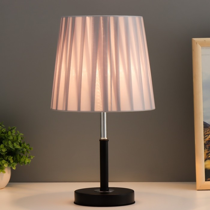 Настольная лампа Настольная лампа "Риволи" Е27 40Вт черно-серый 19х19х36 см RISALUX