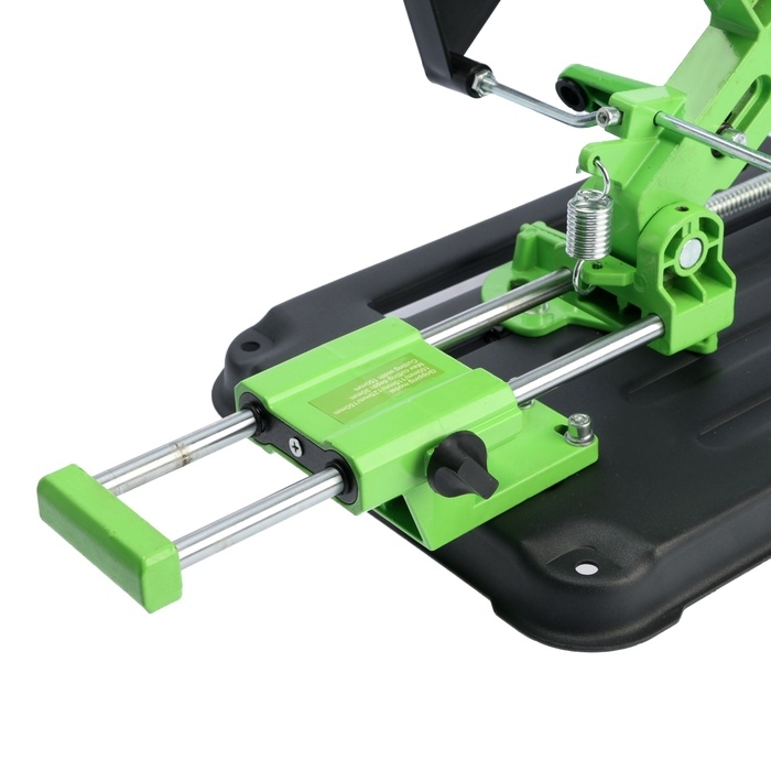 Стойка для УШМ ТУНДРА, d=100-125 мм, угловые тиски 45°, движущаяся платформа