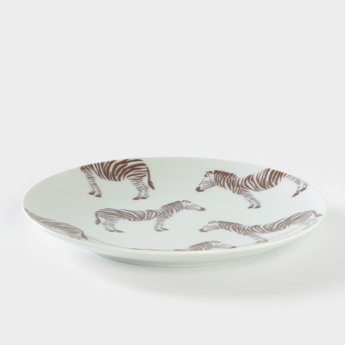 Тарелка фарфоровая «Сафари. Зебра», d=24 см, цвет белый Тарелка фарфоровая «Сафари. Зебра», d=24 см, цвет белый