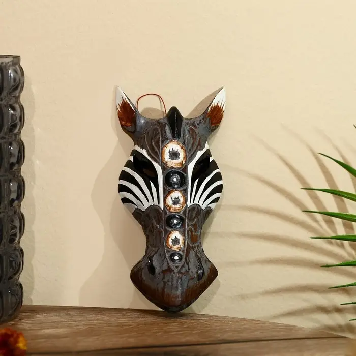 Маска Маска "Зебра" албезия 19х9х4 см