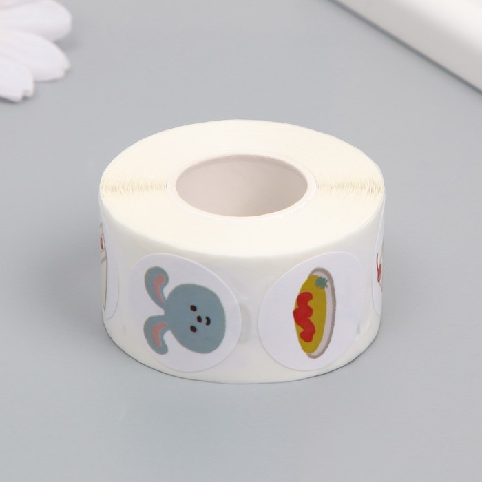 Наклейка бумага Наклейка бумага "Зайка и сладости" d=2,5 см 500 шт в рулоне 3х5,5х5,5см