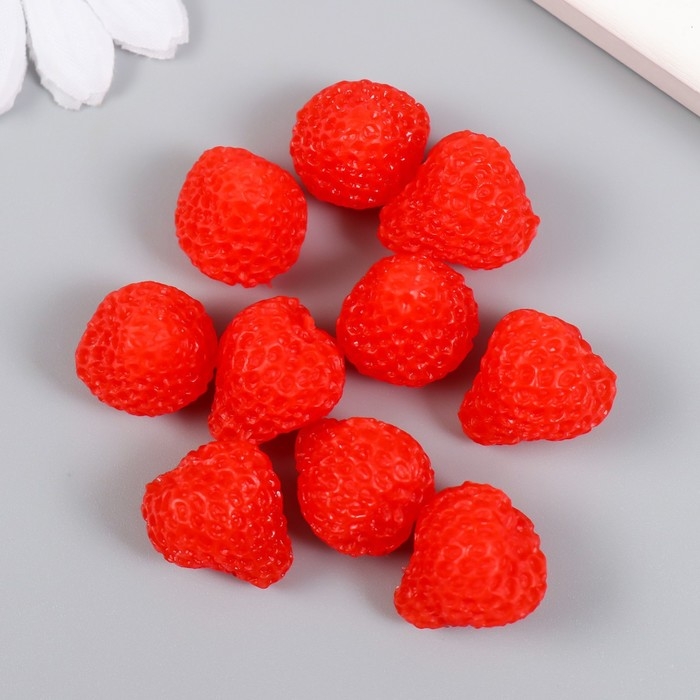 Декор для творчества PVC Декор для творчества PVC "Ягода клубника" набор 10 шт 1,6х1,6х1,9 см