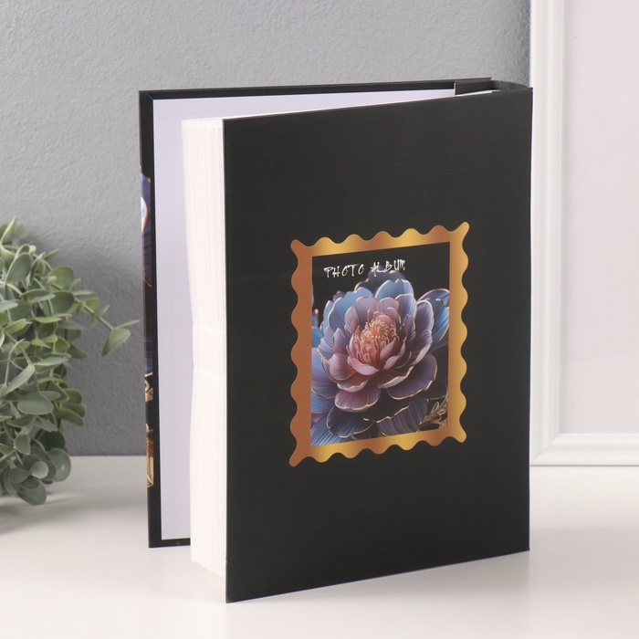 Фотоальбом на 200 фото 10х15 см Фотоальбом на 200 фото 10х15 см "Цветок в ночи" в коробке 5,5х20,5х26,5 см