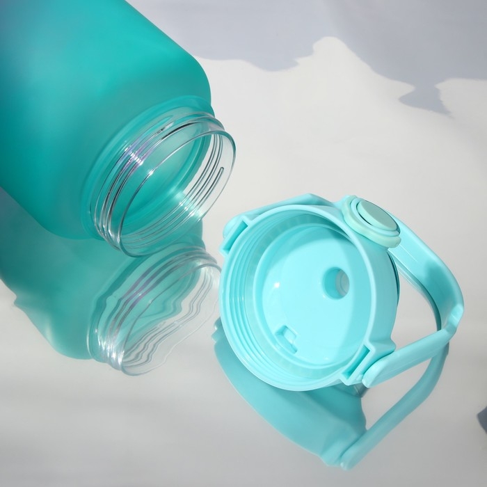 Бутылка для воды с наклейками «Спорт», 2,25 л Бутылка для воды с наклейками «Спорт», 2,25 л