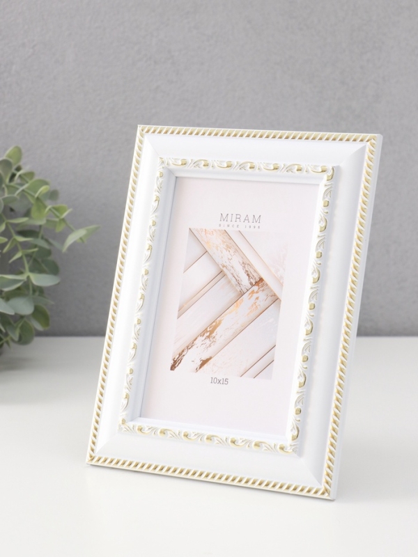 Фоторамка пластик Фоторамка пластик "МИРАМ" 10х15 см, белый с золотом