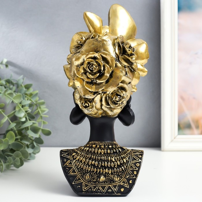 Сувенир полистоун бюст Сувенир полистоун бюст "Африканка - головной убор из бабочек" черный с золотом 13х10х28,5 см